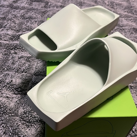Nike Jordon Hex Slide - Picture 4 of 4